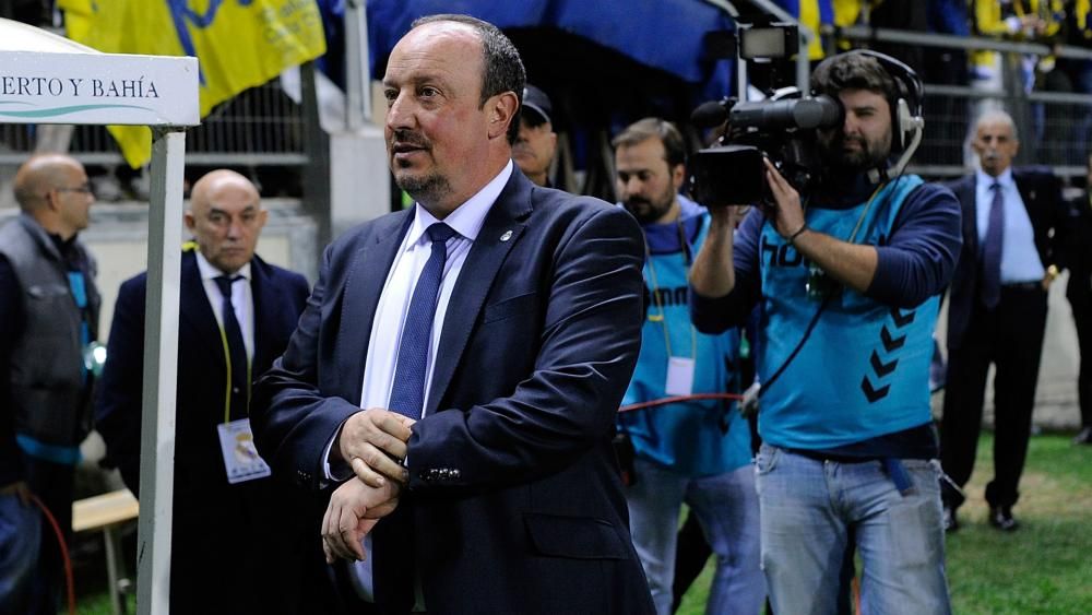 Zidane gives backing to Benitez | FourFourTwo