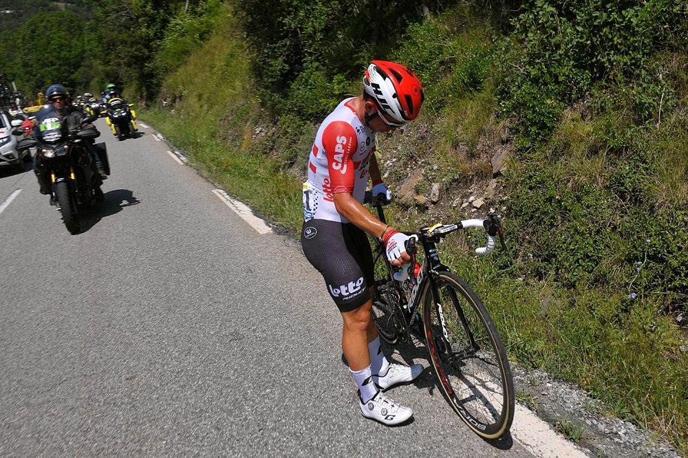 Caleb Ewan (Lotto Soudal) with a flat tire during stage 18