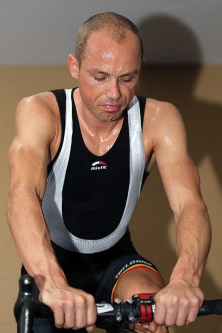 Sven Nys spends some time on the rollers.