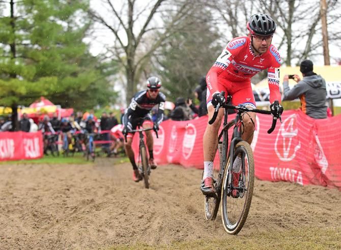 Yannick Eckmann (California Giant Berry) gapped the field on lap one