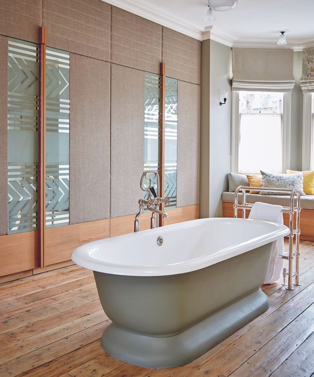 Bathroom dressing rooms: 10 ideas for a multi-purpose space | Homes and ...