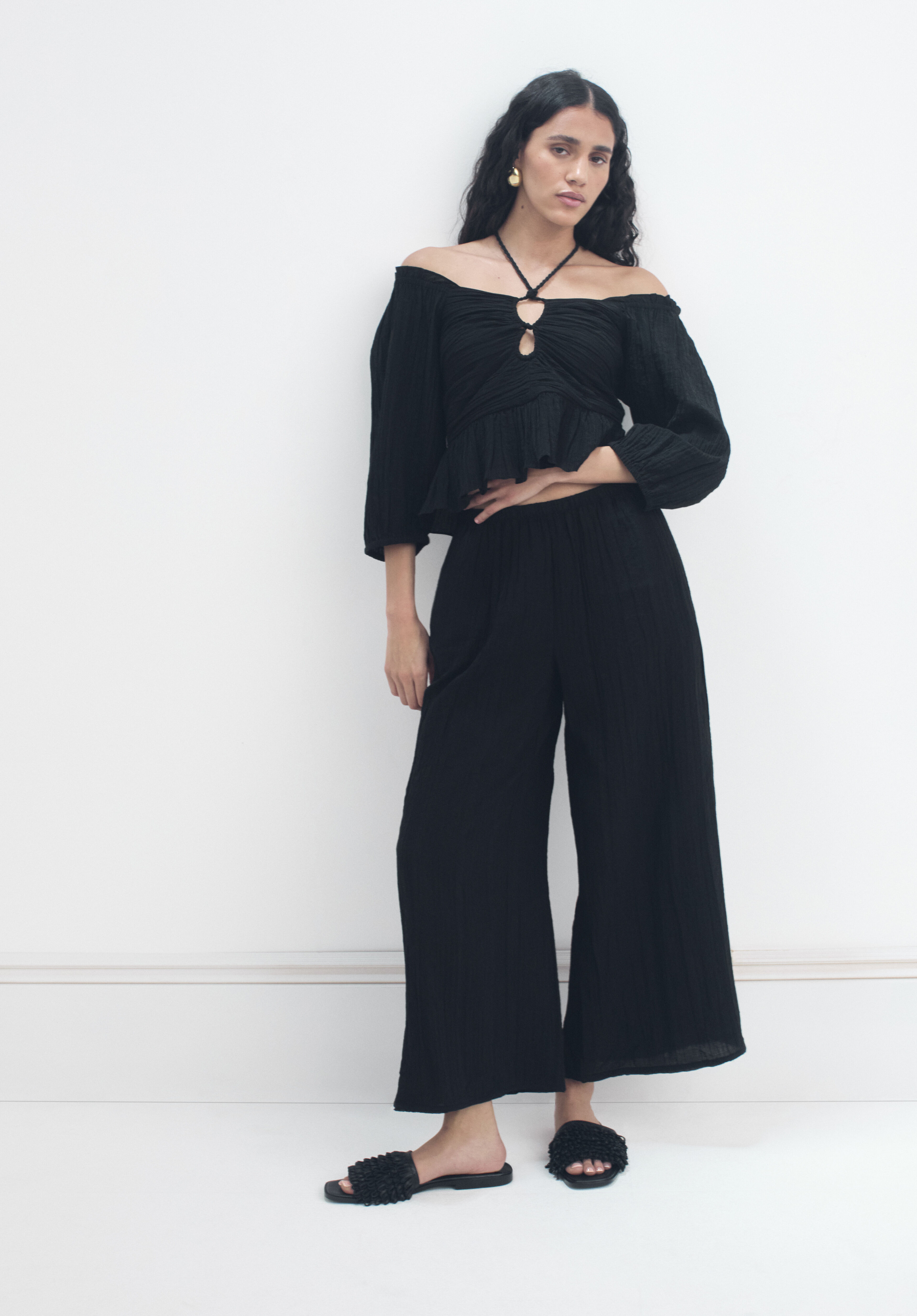 Crinkle Wide Leg Cropped Trousers