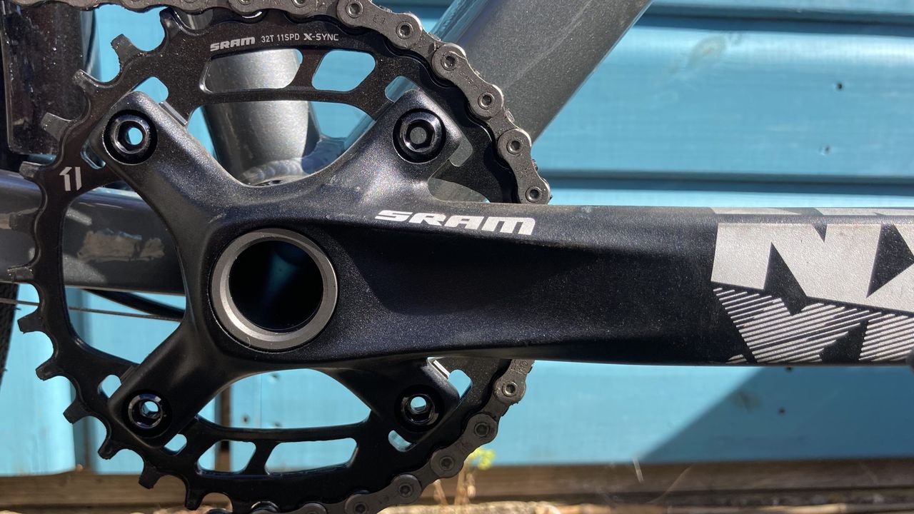 The 32-tooth SRAM NX GXP chainset on a Ribble Hybrid AL Trail