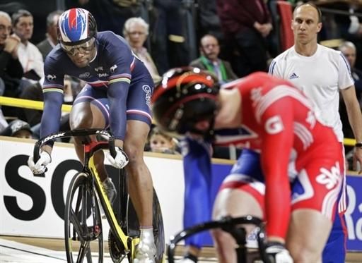 Gr&eacute;gory Baug&eacute; defeated Jason Kenny in two races.