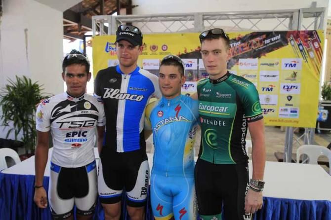 Harrif Mohd Saleh (Teregganau Cycling Team), Theo Bos (Blanco) , Andrea Guardini (Astana) and Pierre Rolland (Europcar)