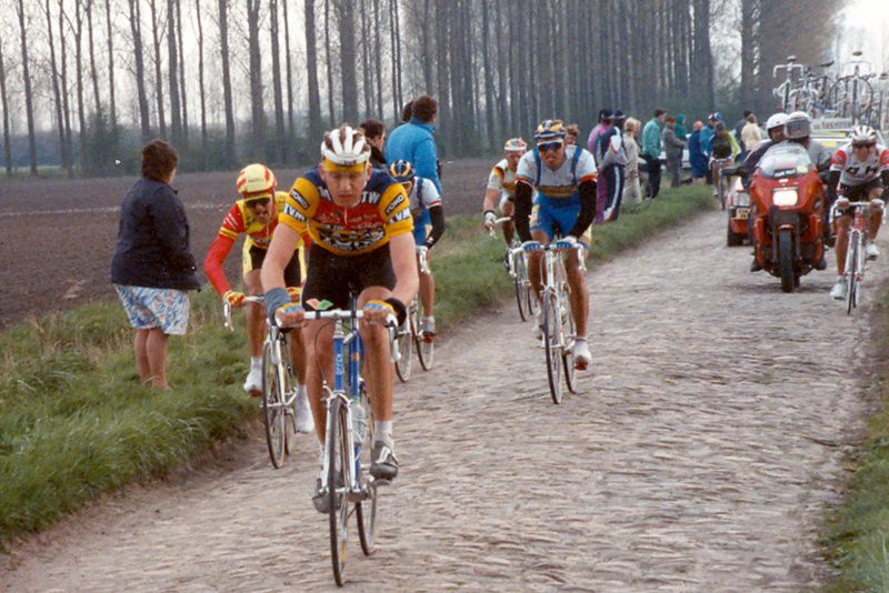 Bjarne Riis rode the 1990 edition of Roubaix with Castorama