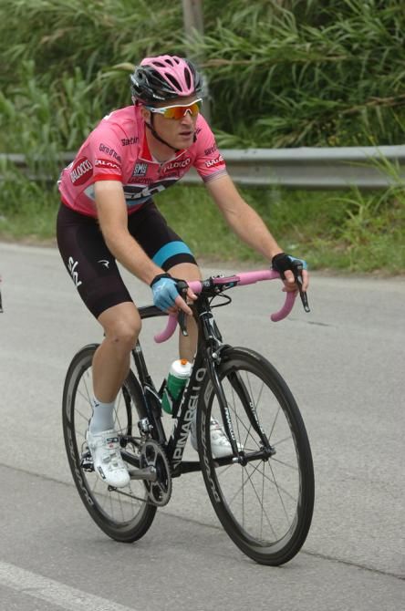 Salvatore Puccio (Sky) wore the maglia rosa during stage 3.