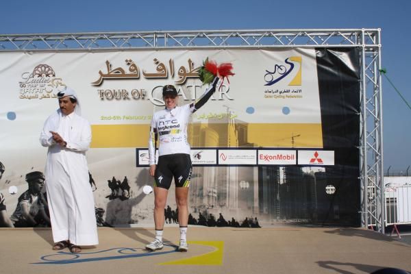 Ellen Van Dijk (HTC-Highroad) in the white jersey.
