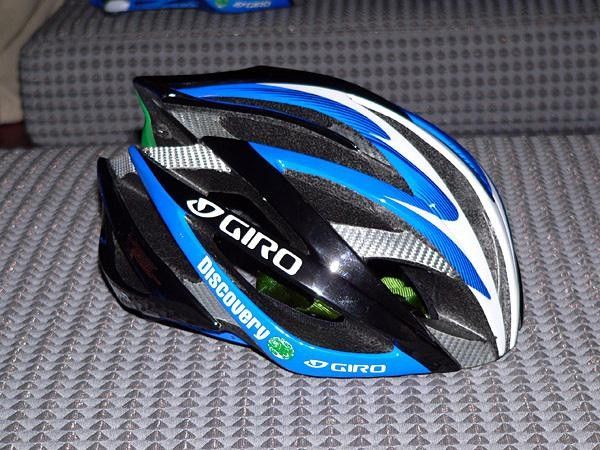 Giro outfitted all three of its sponsored teams with its new Ionos helmet, here shown awash in new Discovery Channel livery.