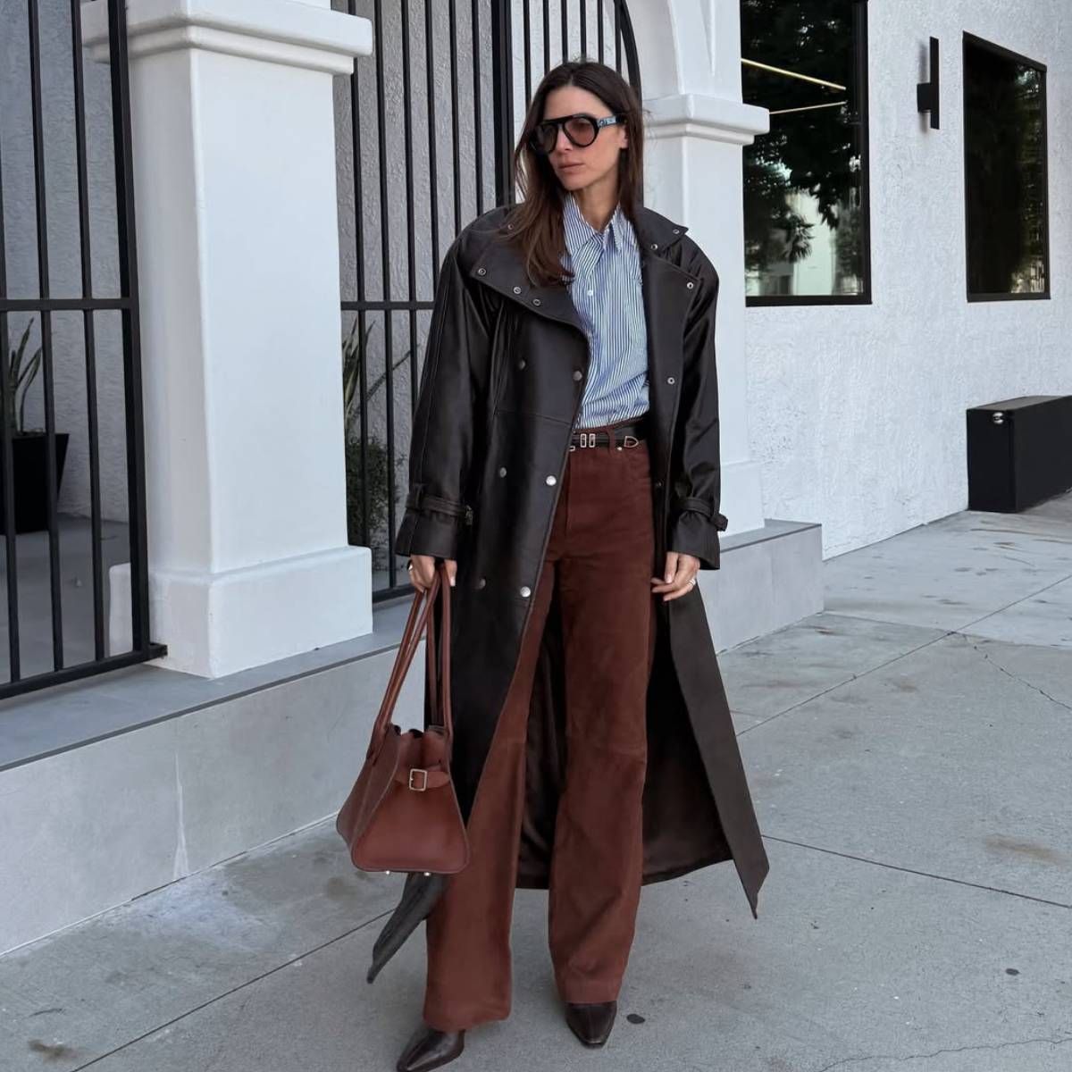 Jen wearing anti-trend items 