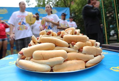 Hot dog enthusiasts really want their own emoji