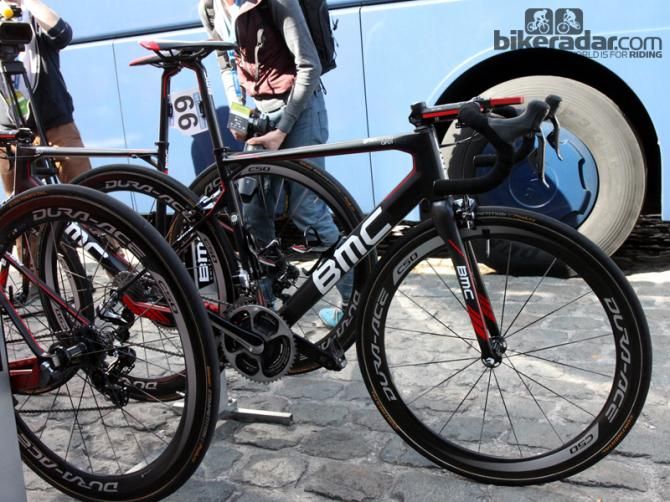 Greg Van Avermaet (BMC) switched from the BMC SLR01 model he used during Ronde van Vlaanderen to a GranFondo GF01 - likely in preparation for Sunday's run at Paris-Roubaix