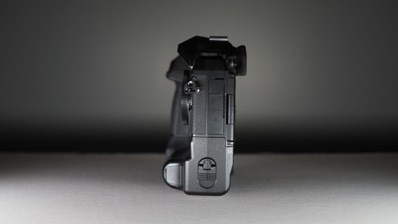 Olympus OM-D E-M1X