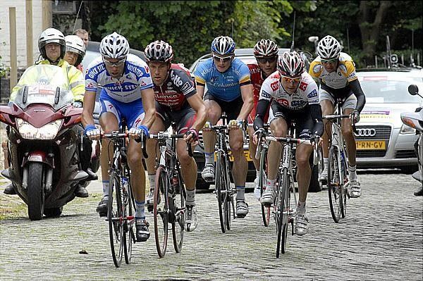 The breakaway heads over the cobbles on its way through the heart of West Flanders.