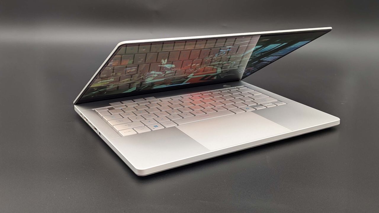 Asus ROG Zephyrus G14, 2025 edition.