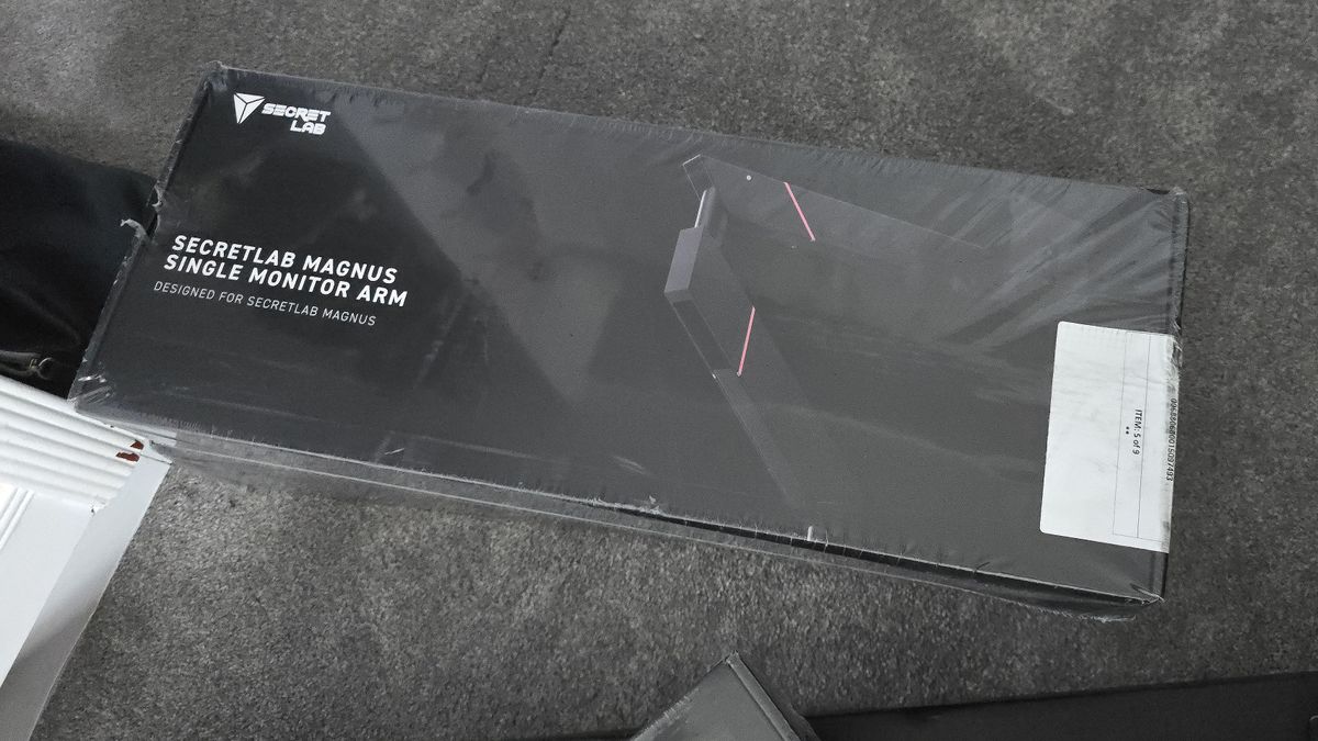 Secretlab MAGNUS Pro XL desk review