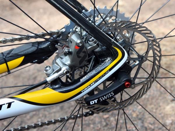 The rear brake mounts to dedicated 160mm posts inside the rear triangle.