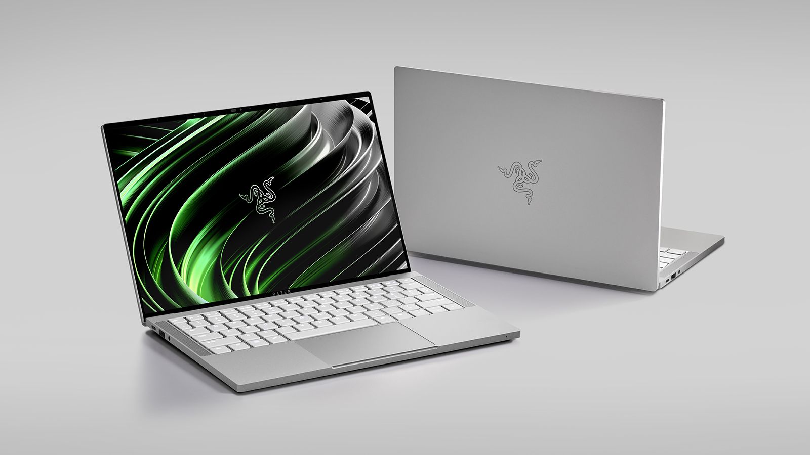 【ジャンク】Razer Book 13 i7/16GB/512GB 外部出力OK ジャンク】Razer Book 13 i7/16GB/512GB 外部出力OK