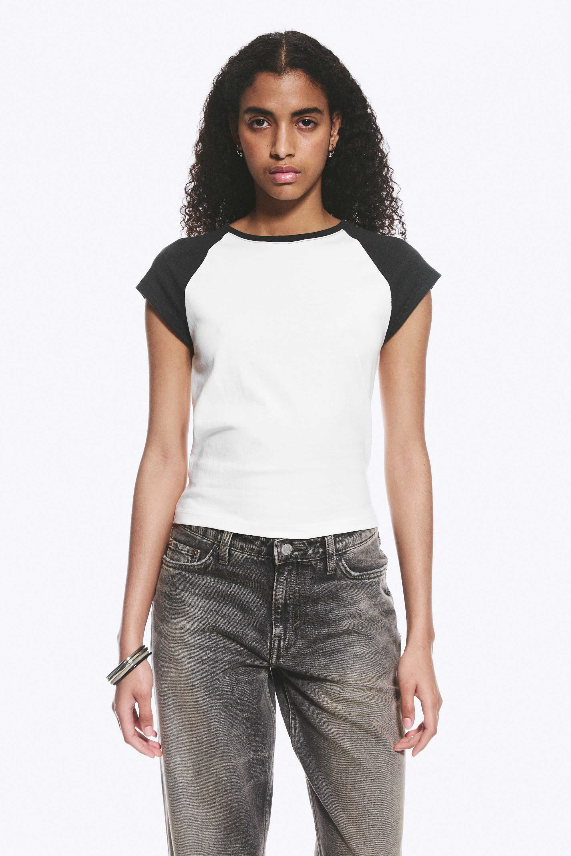 Short-Sleeved Raglan T-Shirt