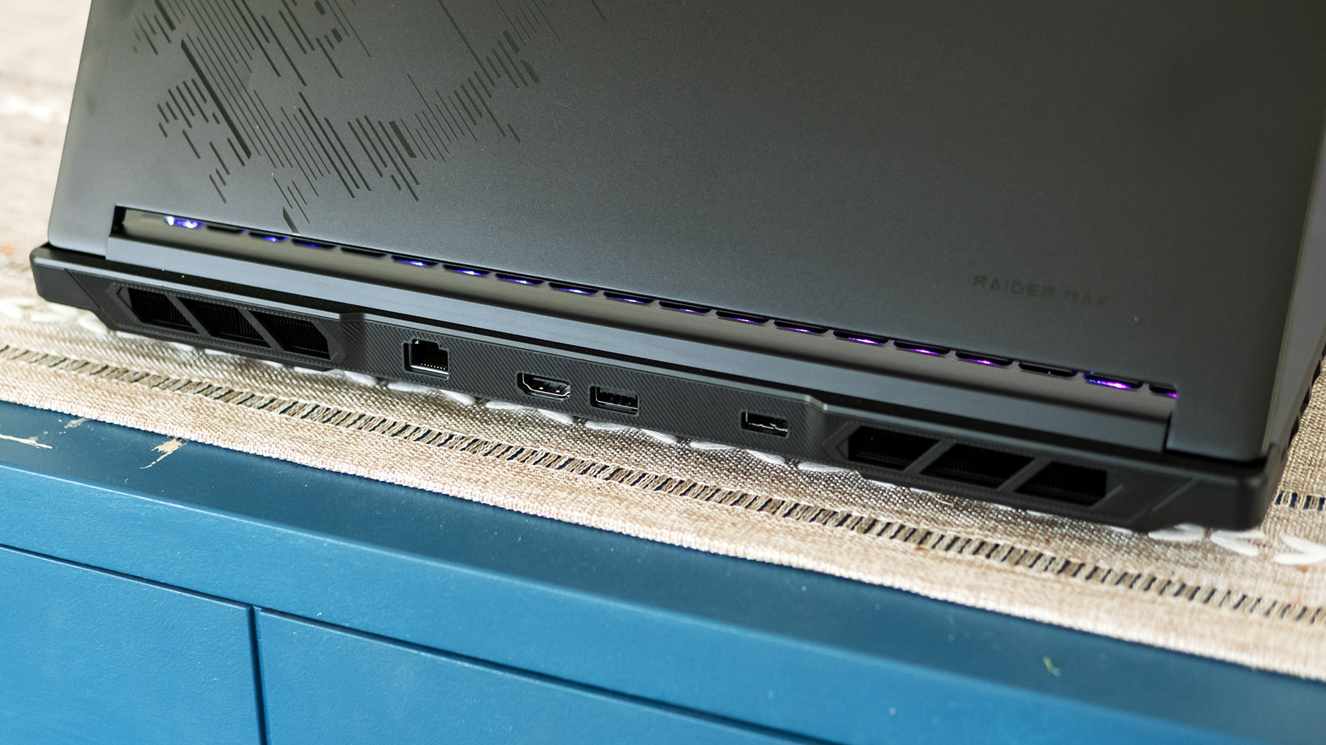 MSI Raider 16 Max HX