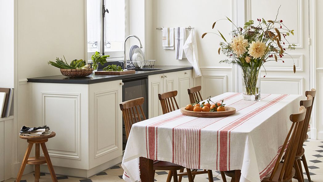 parisian kitchen table