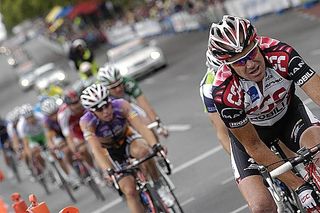 Stuart O'Grady (Team CSC) goes for a bidon at the 2007 Tour Down Under