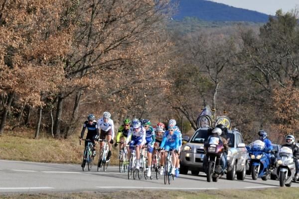 The early 12-man breakaway group