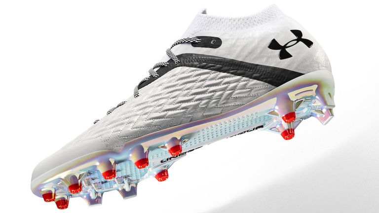 Under Armour Clone Magnetico Pro football boots