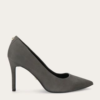 grey court shoes