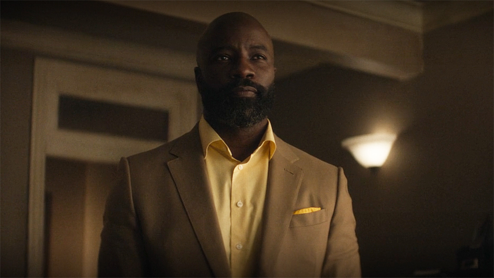 Luke Cage looking at an off-camera Jessica Jones in Daredevil: Born Again season 2 episode 8