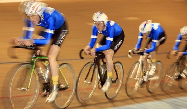 The Victorians en route to a new national junior record in the team pursuit.