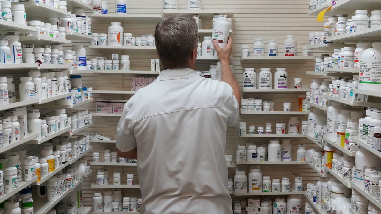 Trump administration ends Medicare drug plan subsidy ahead of schedule