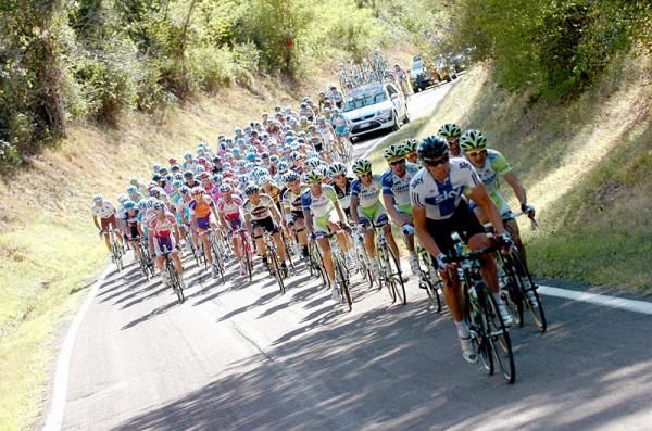 Finnish champion Kjell Carlstr&ouml;m (Sky) leads the peloton.