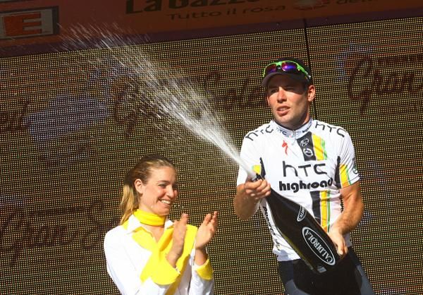Champagne time for stage winner Mark Cavendish (HTC-Highroad)