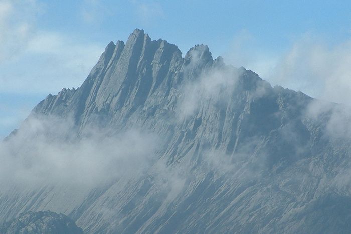 carstensz pyramid, puncak jaya