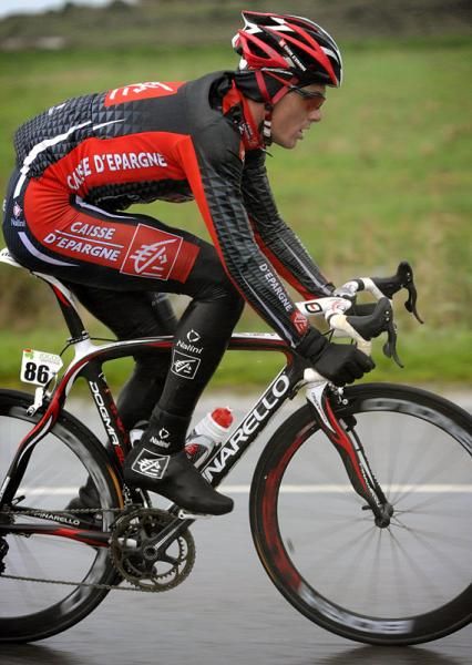 Luis Leon Sanchez (Caisse d'Epargne) endures a rainy second stage.