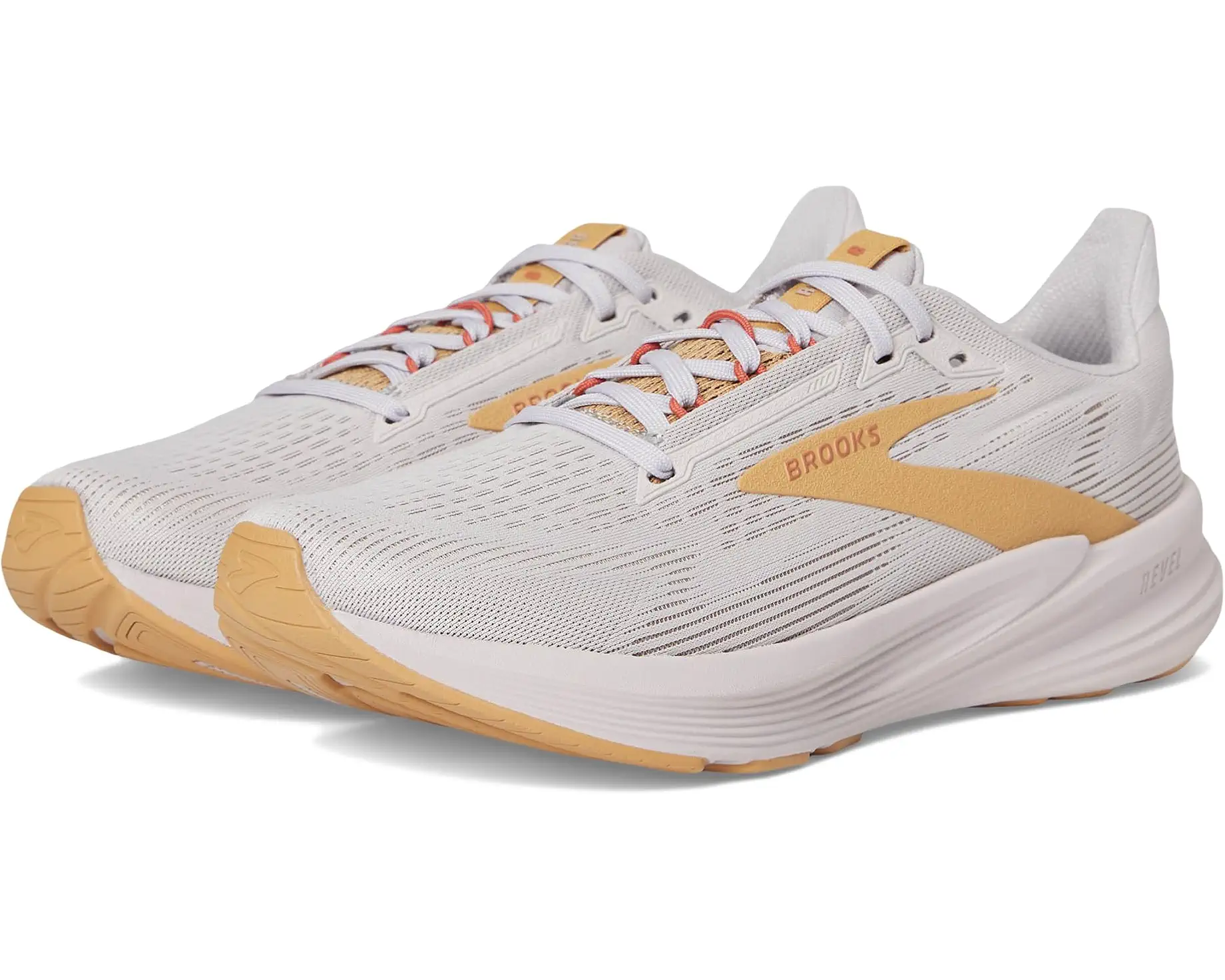 Brooks, Revel 8