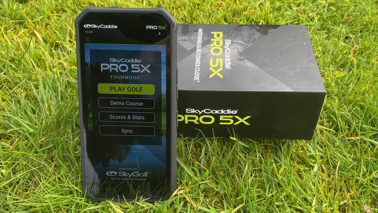 Photo of the SkyCaddie Pro 5X GPS