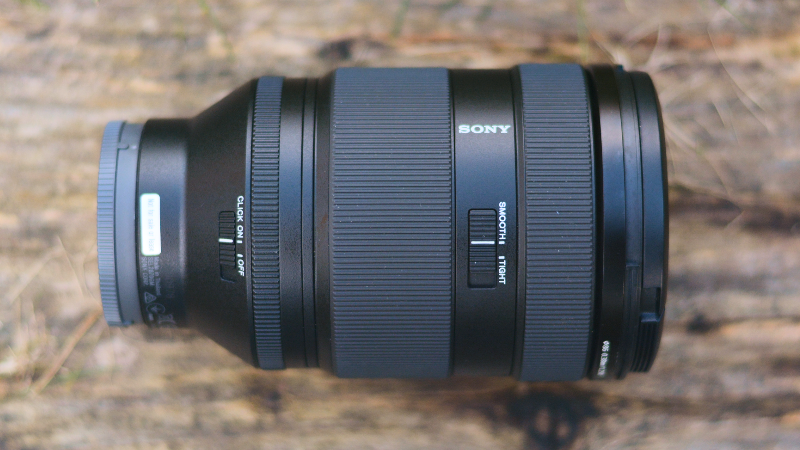 Sony FE 28-70mm f/2 GM lens