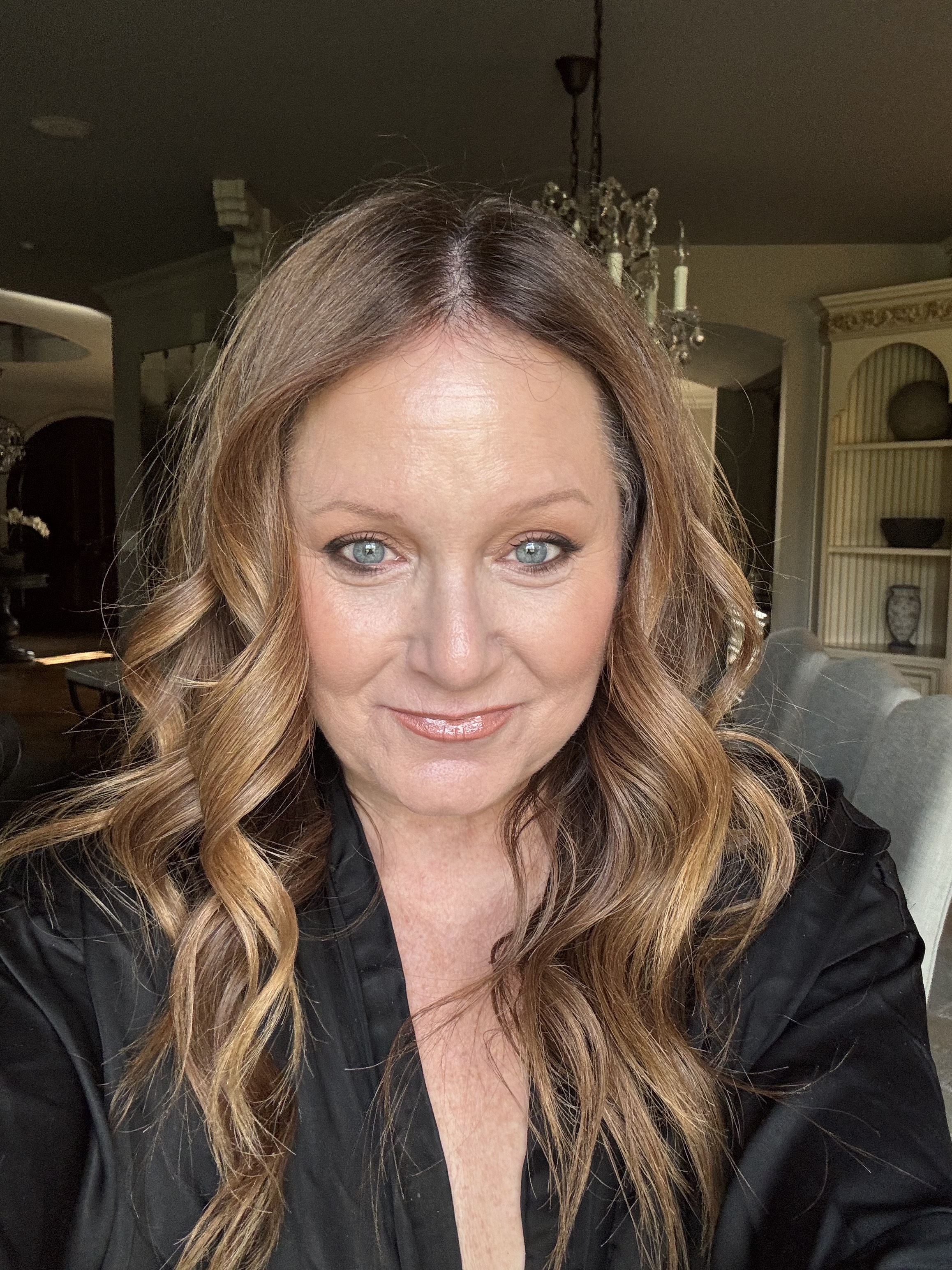 mindy holender wearing sarah creal makeup