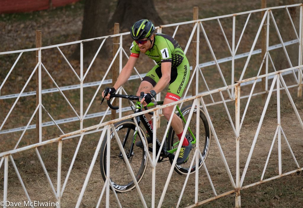 Stephen Hyde (Cannondale) with the race lead and less than a half lap remaining