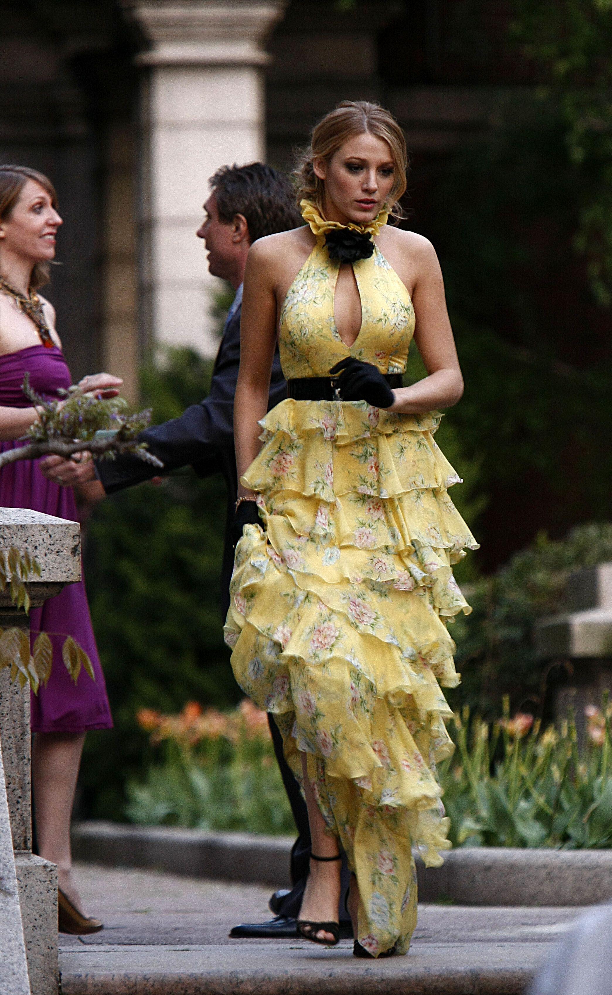 gg - serena in yellow dress