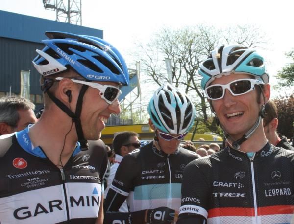 Ryder Hesjedal and Frank Schleck chat before the start