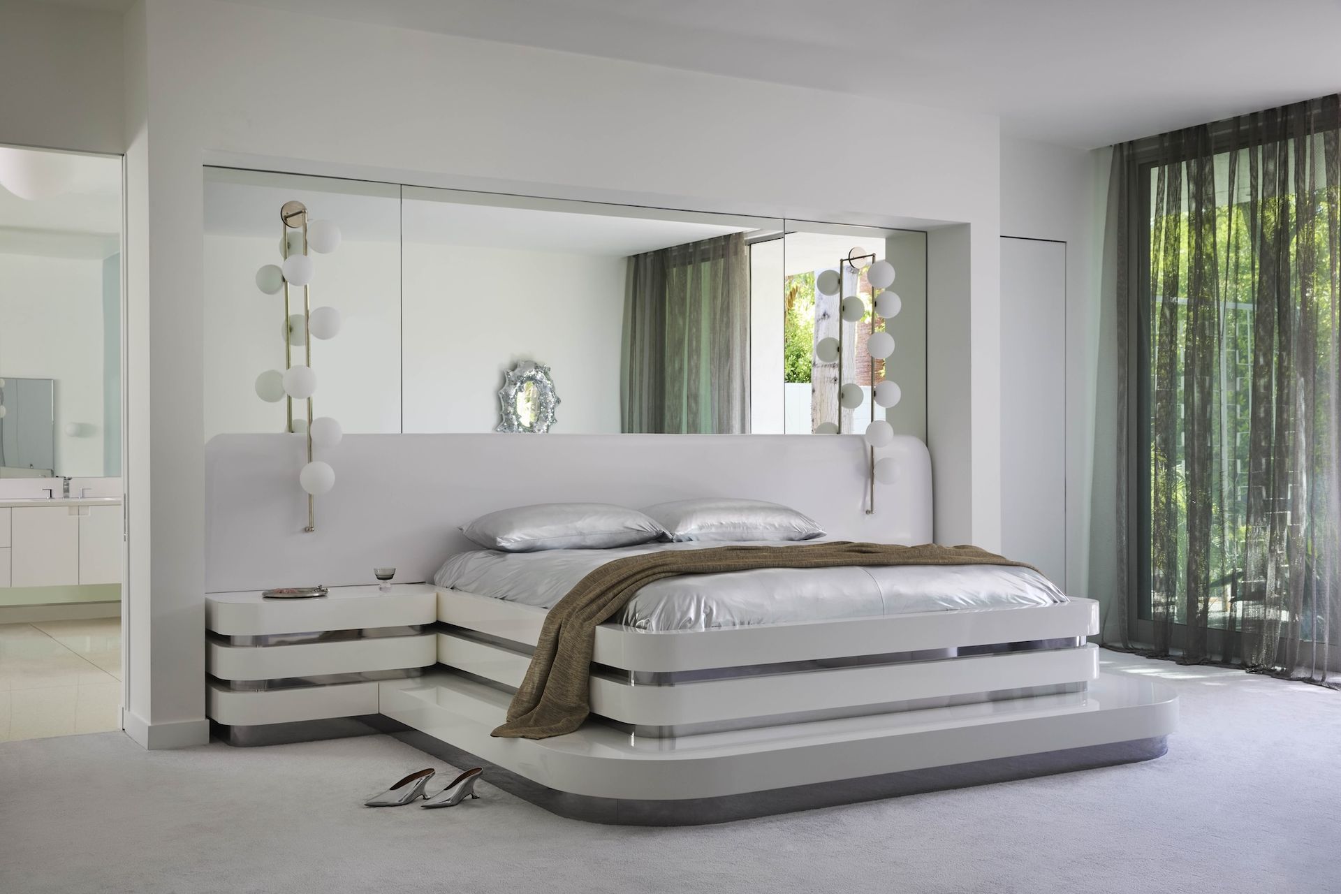 jessica Ayromloo palm springs house
