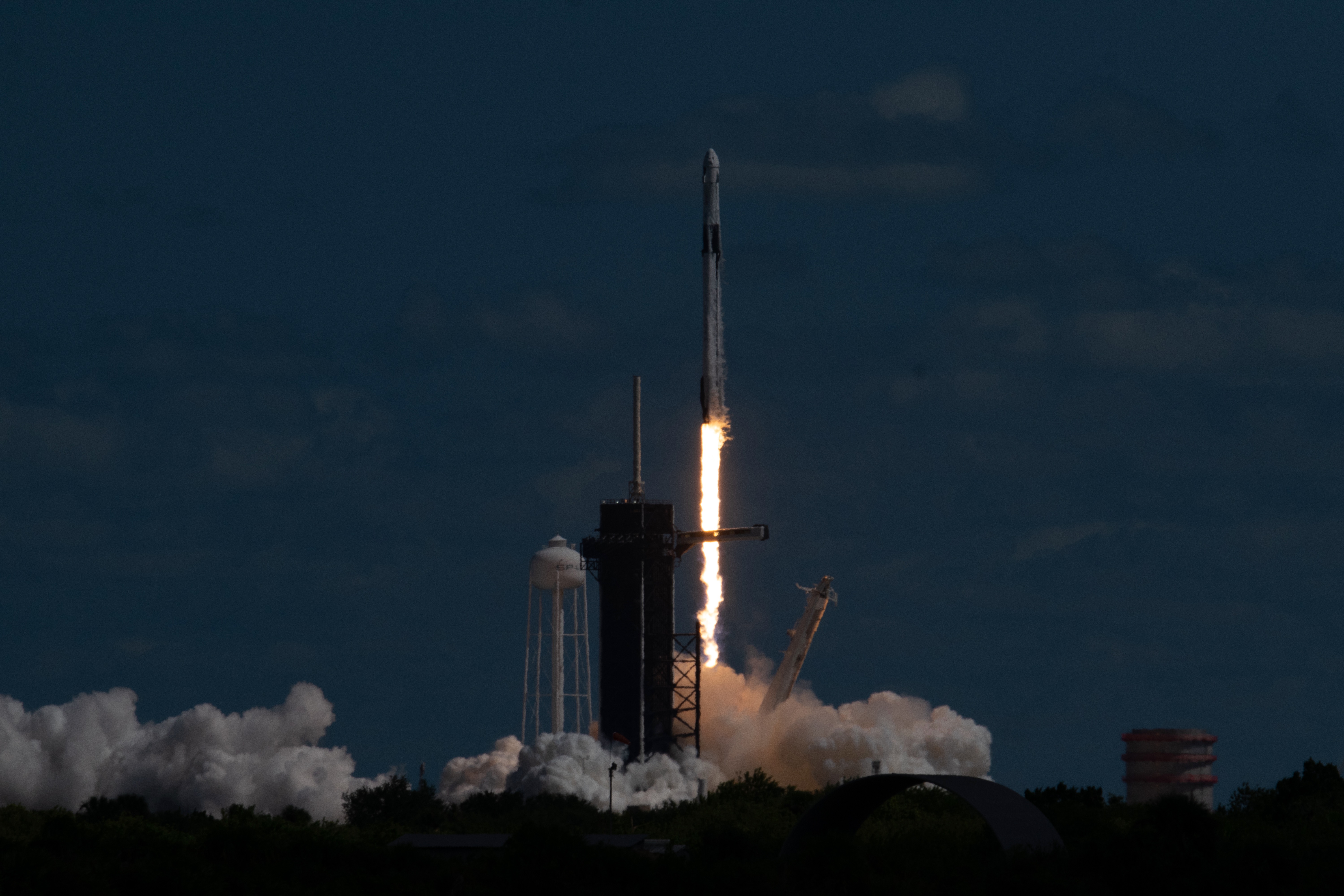 SpaceX's Crew-5 launch on Oct. 5, 2022, before any photo edits were applied.