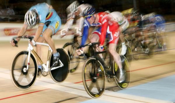 Tim Mertens (Belgium) wins the round two scratch race in the men's omnium ahead of Ed Clancy who was a lap down and finished 13th