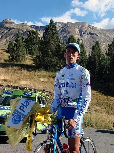 Mart&iacute;nez Acevedo with his flowers.