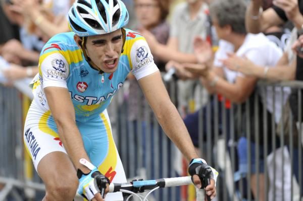 Daniel Navarro (Astana) suffers his way through to the finish in Grenoble.