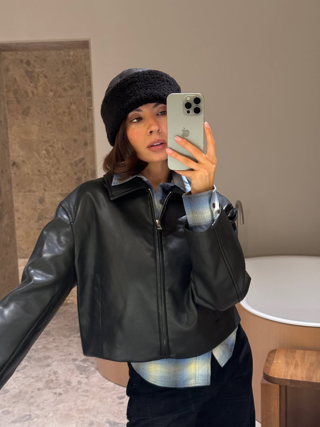 January 2026 starter pack fashion staples: a chic hat