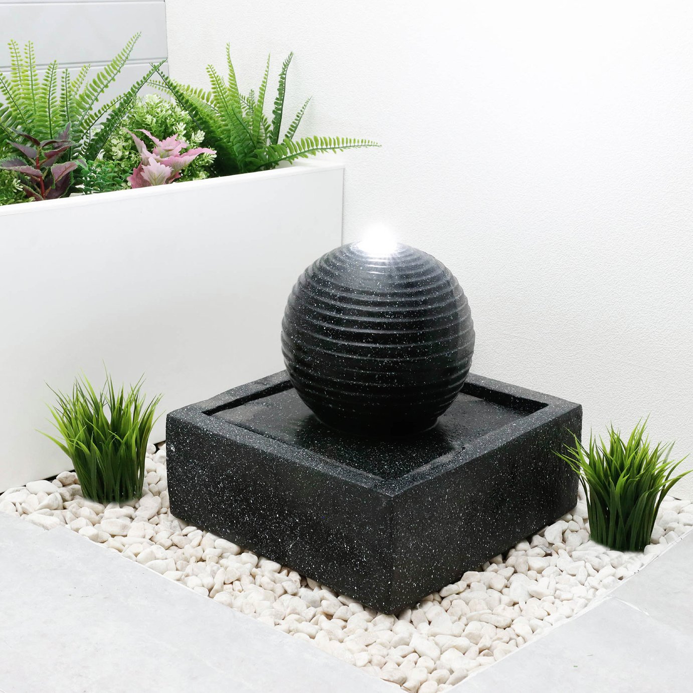 Gardenwize Solar Square Water Feature - Black Ball